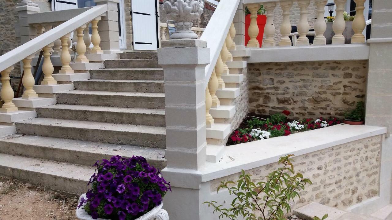 جوانيه - كلان Les Orchidees Chambre Hotes Futuroscope Chasseneuil Poitiers المظهر الخارجي الصورة