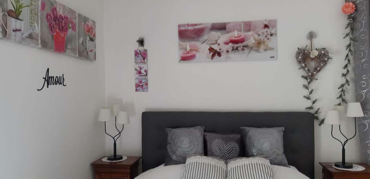 جوانيه - كلان Les Orchidees Chambre Hotes Futuroscope Chasseneuil Poitiers المظهر الخارجي الصورة